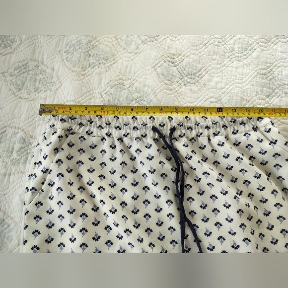 Ann Taylor Skirt Women's - Picture 7 of 7